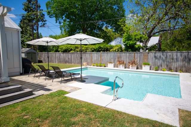 2166 Saint James Drive, Charleston, SC 29412