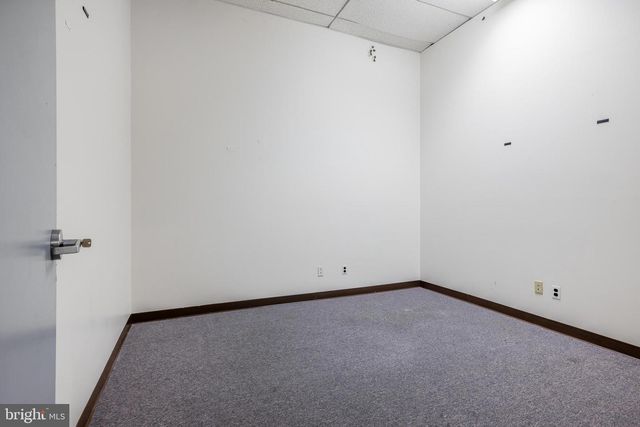 715 N KING ST, Wilmington, DE 19801