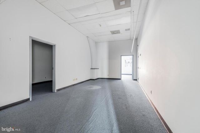 715 N KING ST, Wilmington, DE 19801