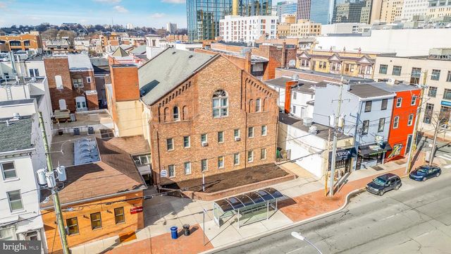 715 N KING ST, Wilmington, DE 19801