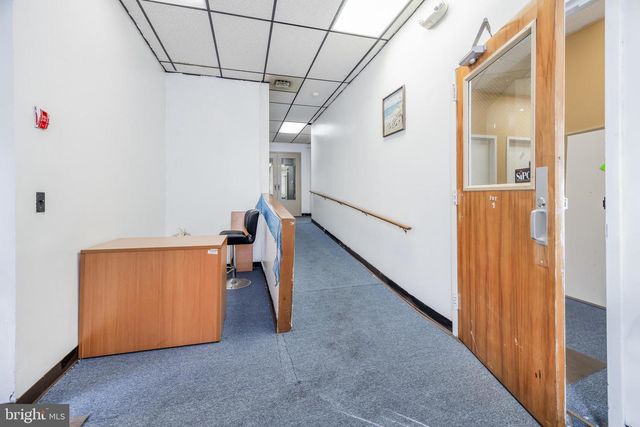 715 N KING ST, Wilmington, DE 19801