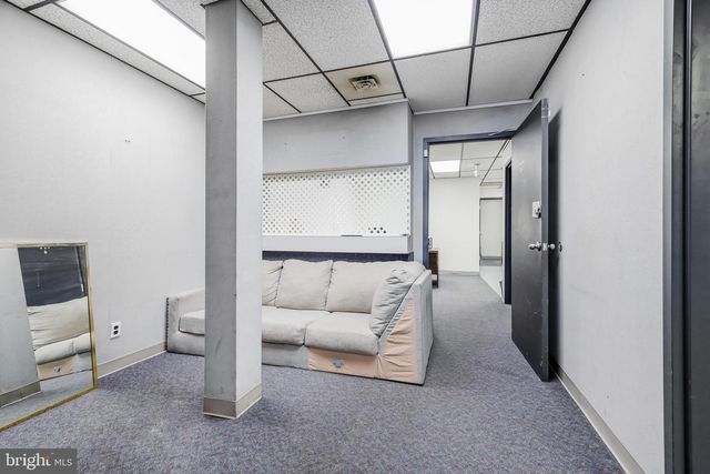 715 N KING ST, Wilmington, DE 19801