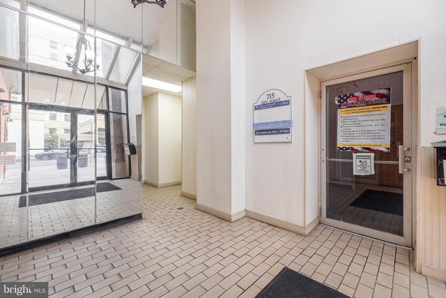 715 N KING ST, Wilmington, DE 19801