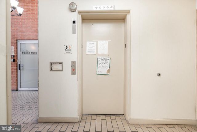 715 N KING ST, Wilmington, DE 19801