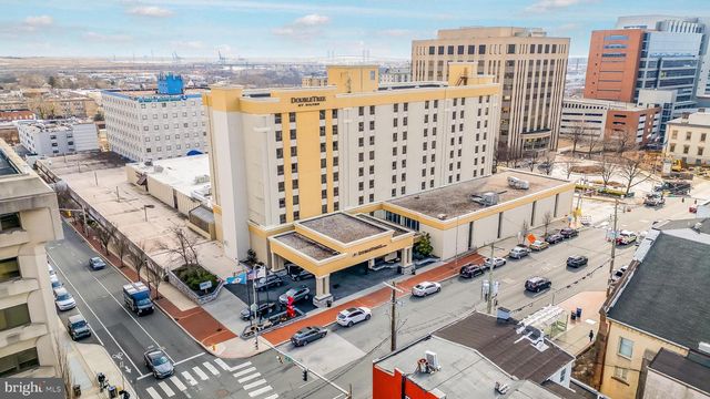 715 N KING ST, Wilmington, DE 19801