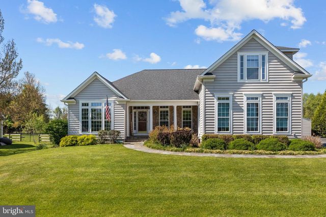 35987 BIRCH HOLLOW LN, Hillsboro, VA 20132