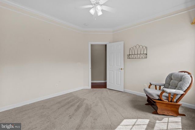 35987 BIRCH HOLLOW LN, Hillsboro, VA 20132