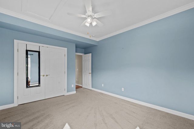 35987 BIRCH HOLLOW LN, Hillsboro, VA 20132