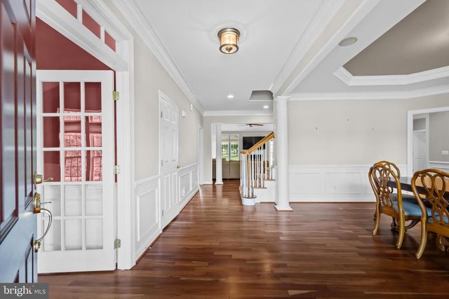 35987 BIRCH HOLLOW LN, Hillsboro, VA 20132