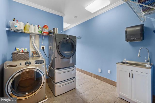 35987 BIRCH HOLLOW LN, Hillsboro, VA 20132