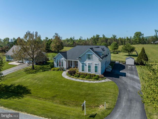35987 BIRCH HOLLOW LN, Hillsboro, VA 20132