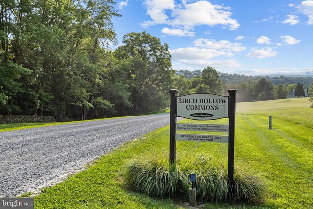 35987 BIRCH HOLLOW LN, Hillsboro, VA 20132