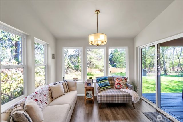464 Dolphin Avenue NE, Ocean Shores, WA 98569