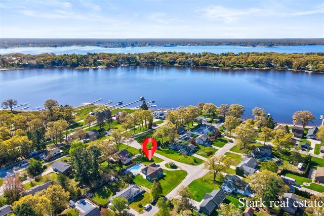 1636 Westwind Court, Muskegon, MI 49445