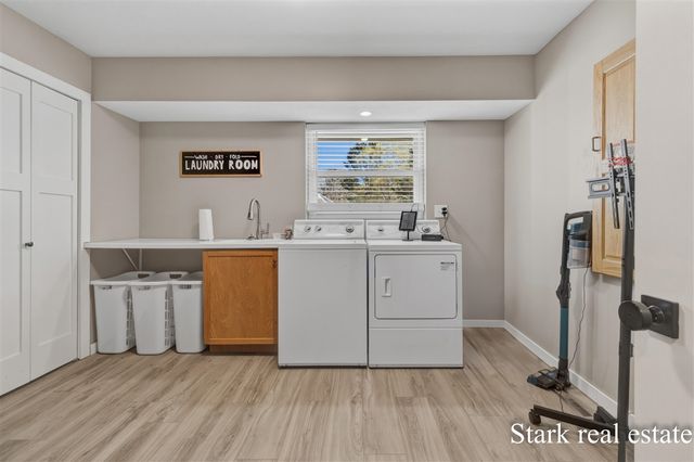 1636 Westwind Court, Muskegon, MI 49445
