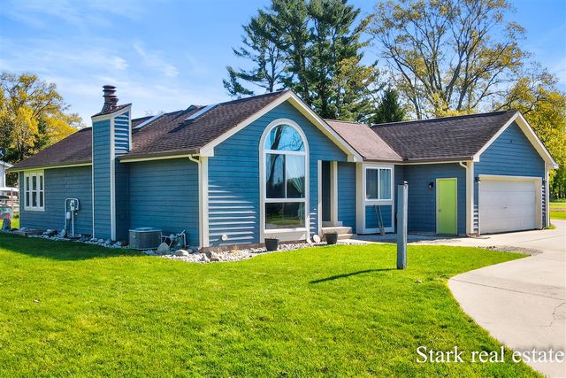 1636 Westwind Court, Muskegon, MI 49445