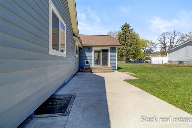 1636 Westwind Court, Muskegon, MI 49445
