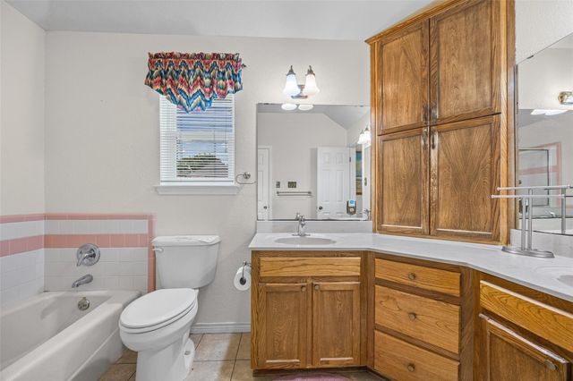 1510 Sunrise TER, Lockhart, TX 78644