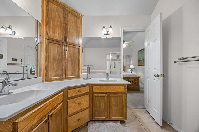 1510 Sunrise TER, Lockhart, TX 78644