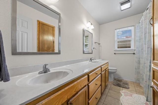 1510 Sunrise TER, Lockhart, TX 78644