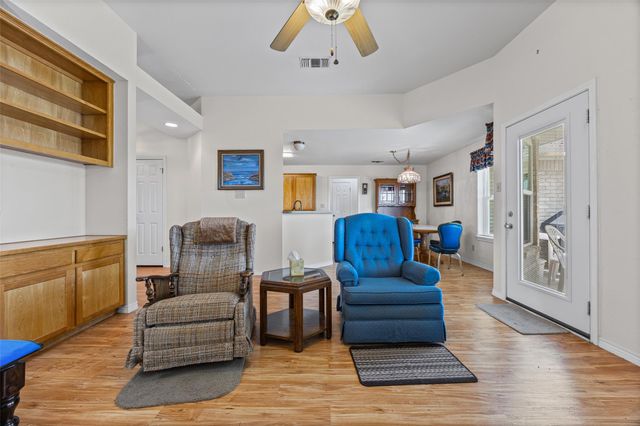 1510 Sunrise TER, Lockhart, TX 78644