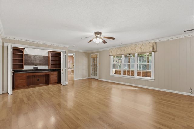 2252 COATHBRIDGE DR, Germantown, TN 38139