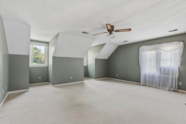 2252 COATHBRIDGE DR, Germantown, TN 38139