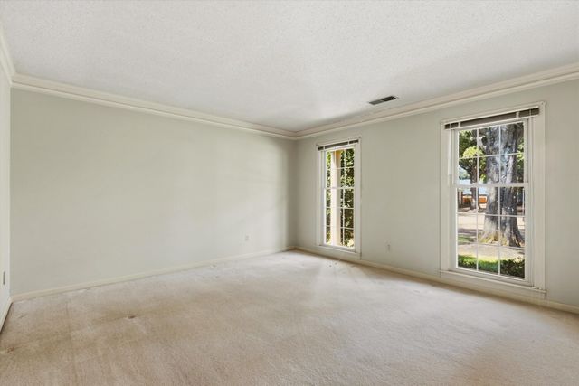 2252 COATHBRIDGE DR, Germantown, TN 38139