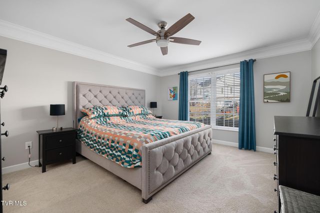 16 Taylor Ridge Court, Johnson City, TN 37601