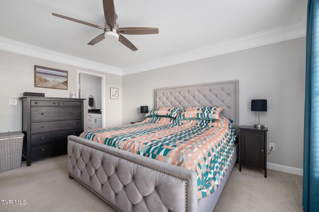 16 Taylor Ridge Court, Johnson City, TN 37601