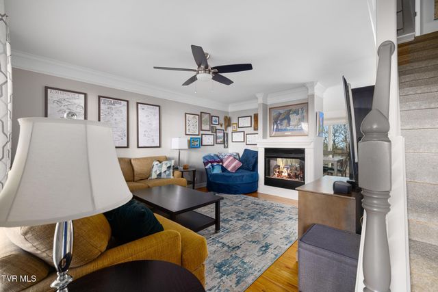 16 Taylor Ridge Court, Johnson City, TN 37601