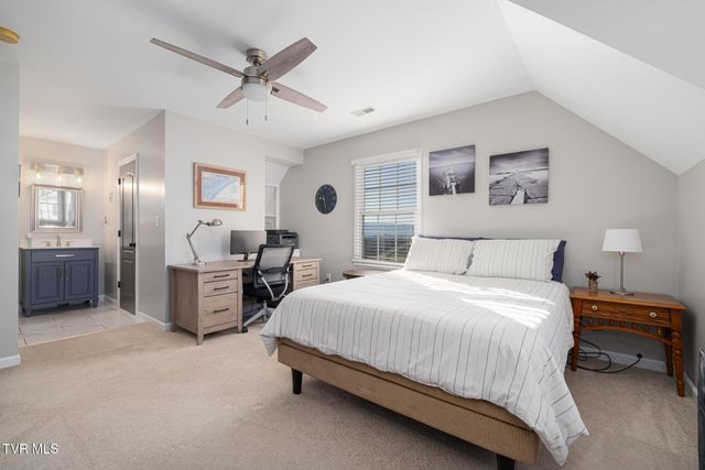 16 Taylor Ridge Court, Johnson City, TN 37601