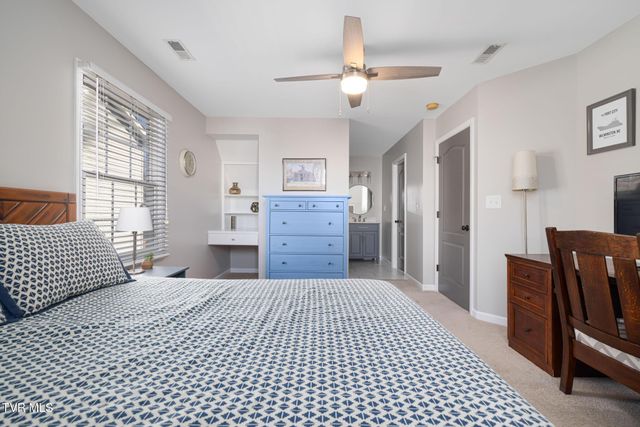 16 Taylor Ridge Court, Johnson City, TN 37601