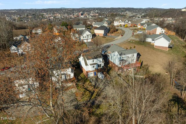 16 Taylor Ridge Court, Johnson City, TN 37601