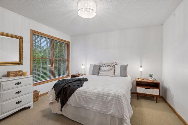 9001 Springwood Drive, Woodbury, MN 55125