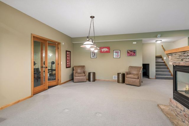 9001 Springwood Drive, Woodbury, MN 55125