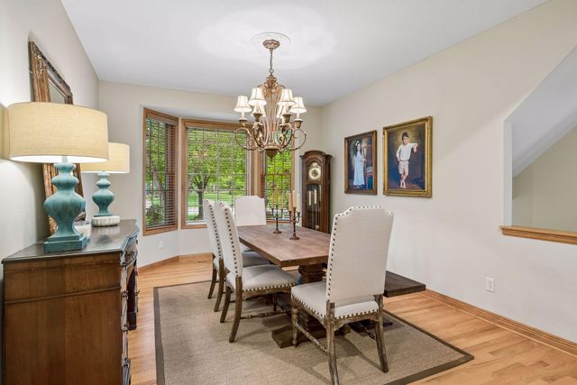 9001 Springwood Drive, Woodbury, MN 55125