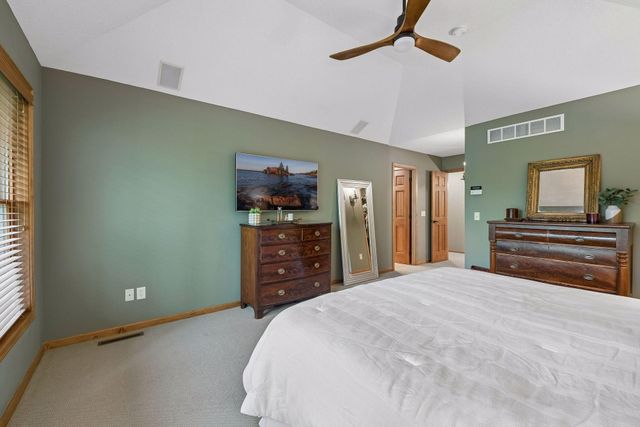 9001 Springwood Drive, Woodbury, MN 55125