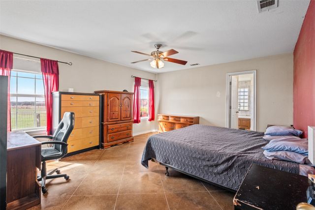 11431 Chisum Road, Sanger, TX 76266