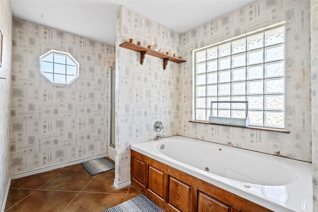 11431 Chisum Road, Sanger, TX 76266