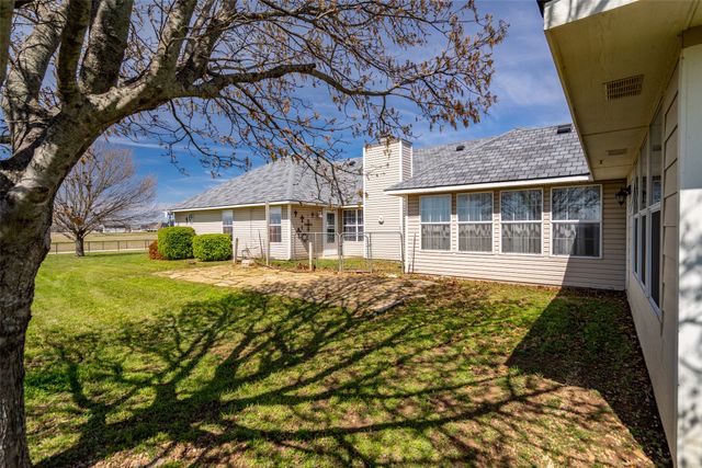 11431 Chisum Road, Sanger, TX 76266