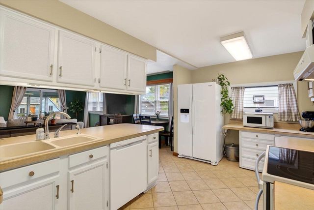 1431 Hooker Avenue, Madison, WI 53704
