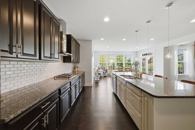 4836 Shumard Lane, Naperville, IL 60564