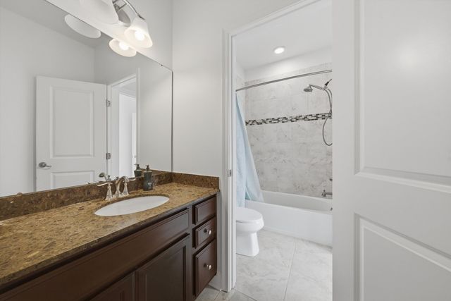 4836 Shumard Lane, Naperville, IL 60564