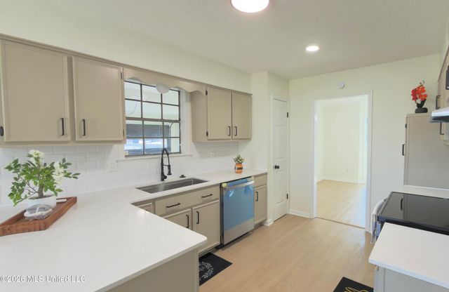 4178 Davall Drive, Olive Branch, MS 38654