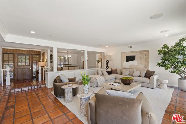 9830 Beeson Drive, Los Angeles, CA 90210