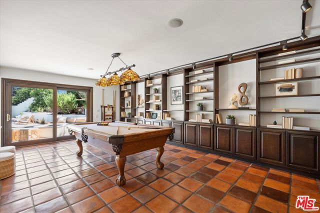 9830 Beeson Drive, Los Angeles, CA 90210