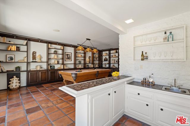 9830 Beeson Drive, Los Angeles, CA 90210
