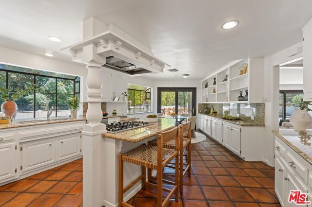 9830 Beeson Drive, Los Angeles, CA 90210