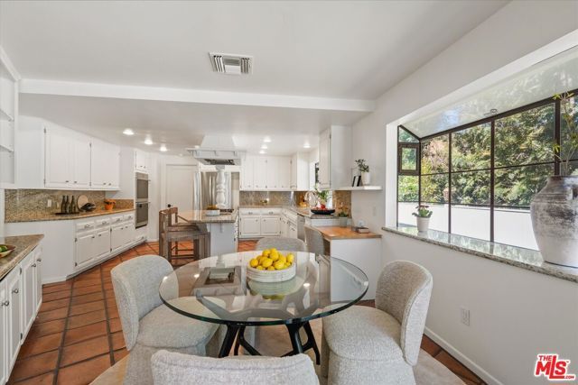 9830 Beeson Drive, Los Angeles, CA 90210